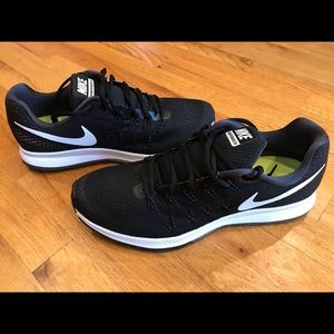 Nike Air Zoom Pegasus 33 Men’s Size 12